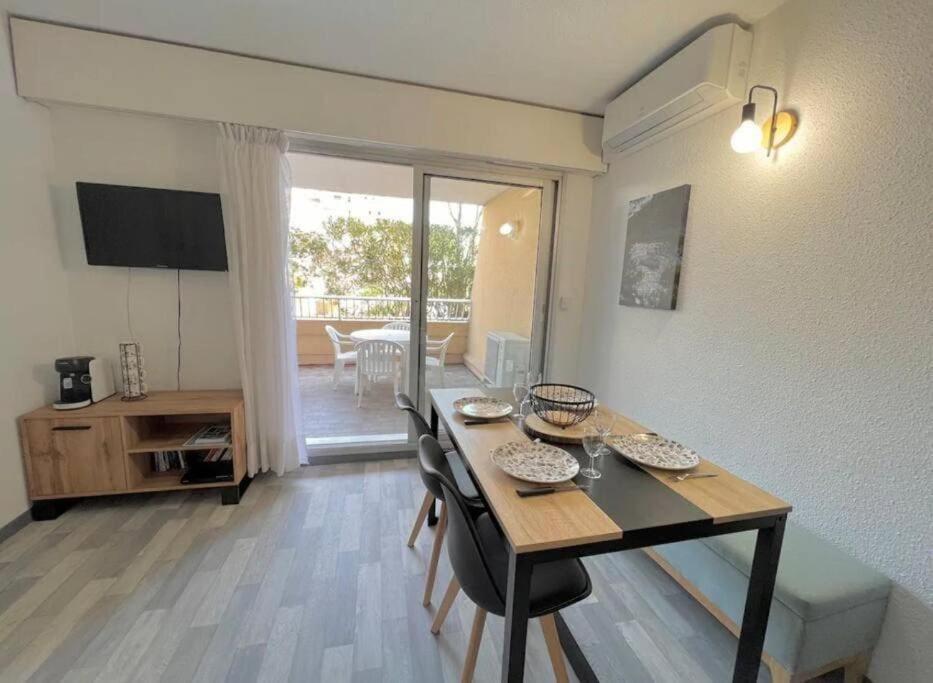 Appartement Port De Hyeres 4 Personnes Bagian luar foto
